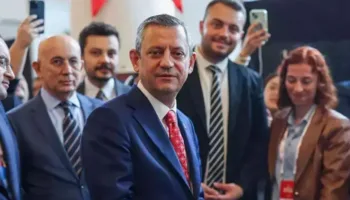 chp kurultayinda sonuc belli oldu ozgur ozel yeniden secildi RbK33M2C