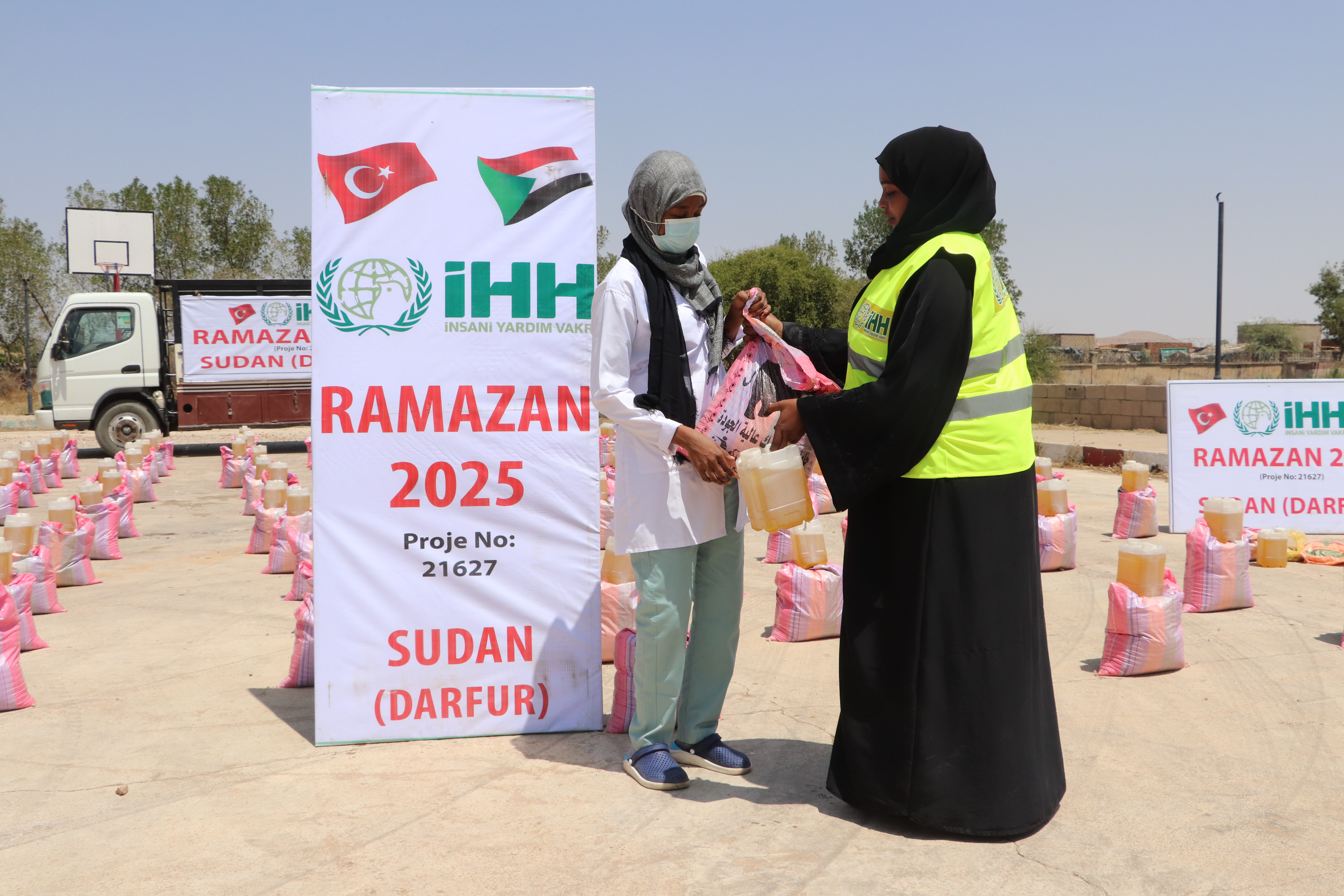 ihh ramazan ayinda 3 milyondan fazla kisiye ulasti 1 dretDDqR
