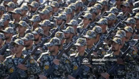 iranda ulusal ordu gunu coskusu tahranda gecit toreni duzenlendi EOwrqISf