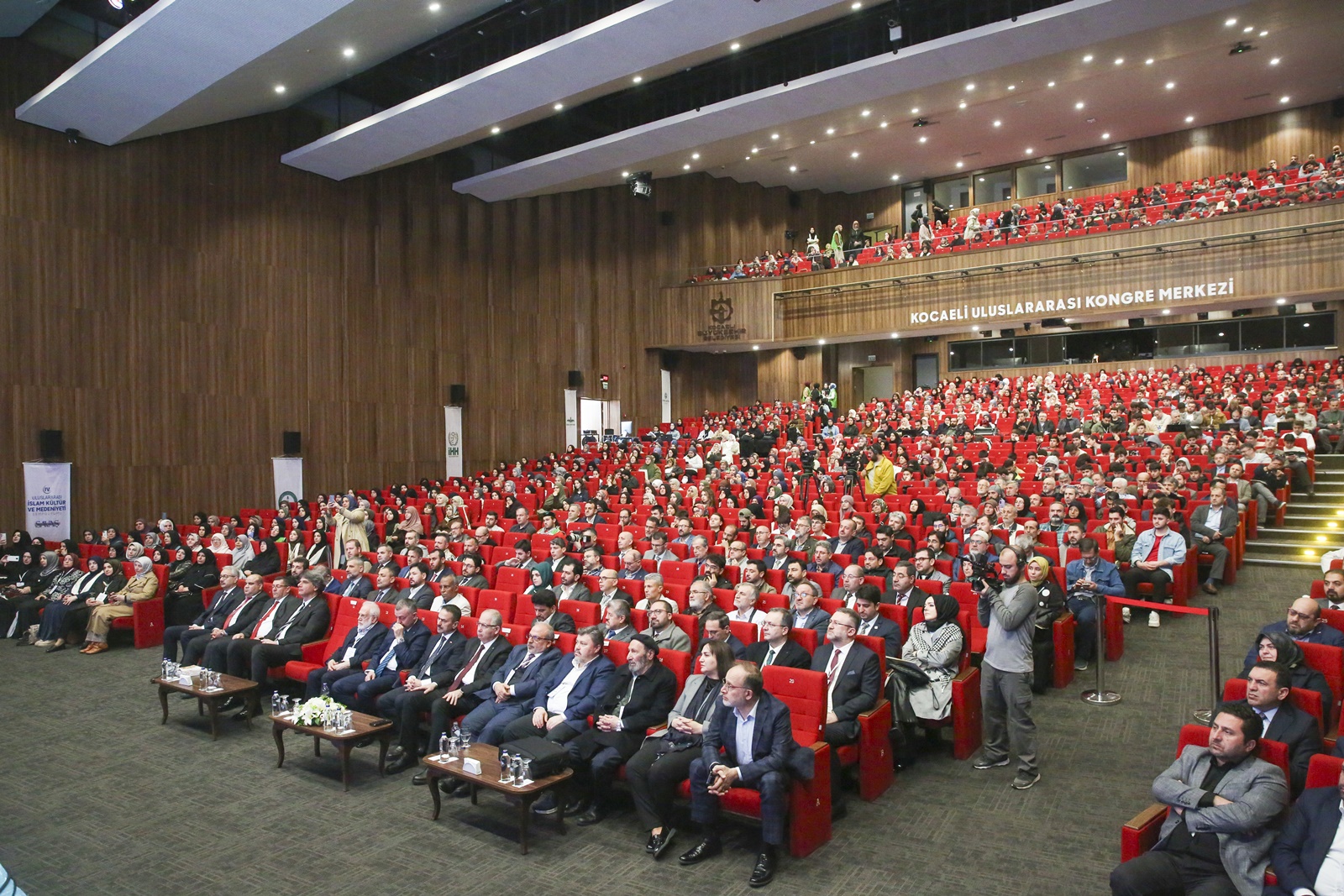islam nerede zulum varsa onu ortadan kaldirmayi hedefler 3 8115fMrJ