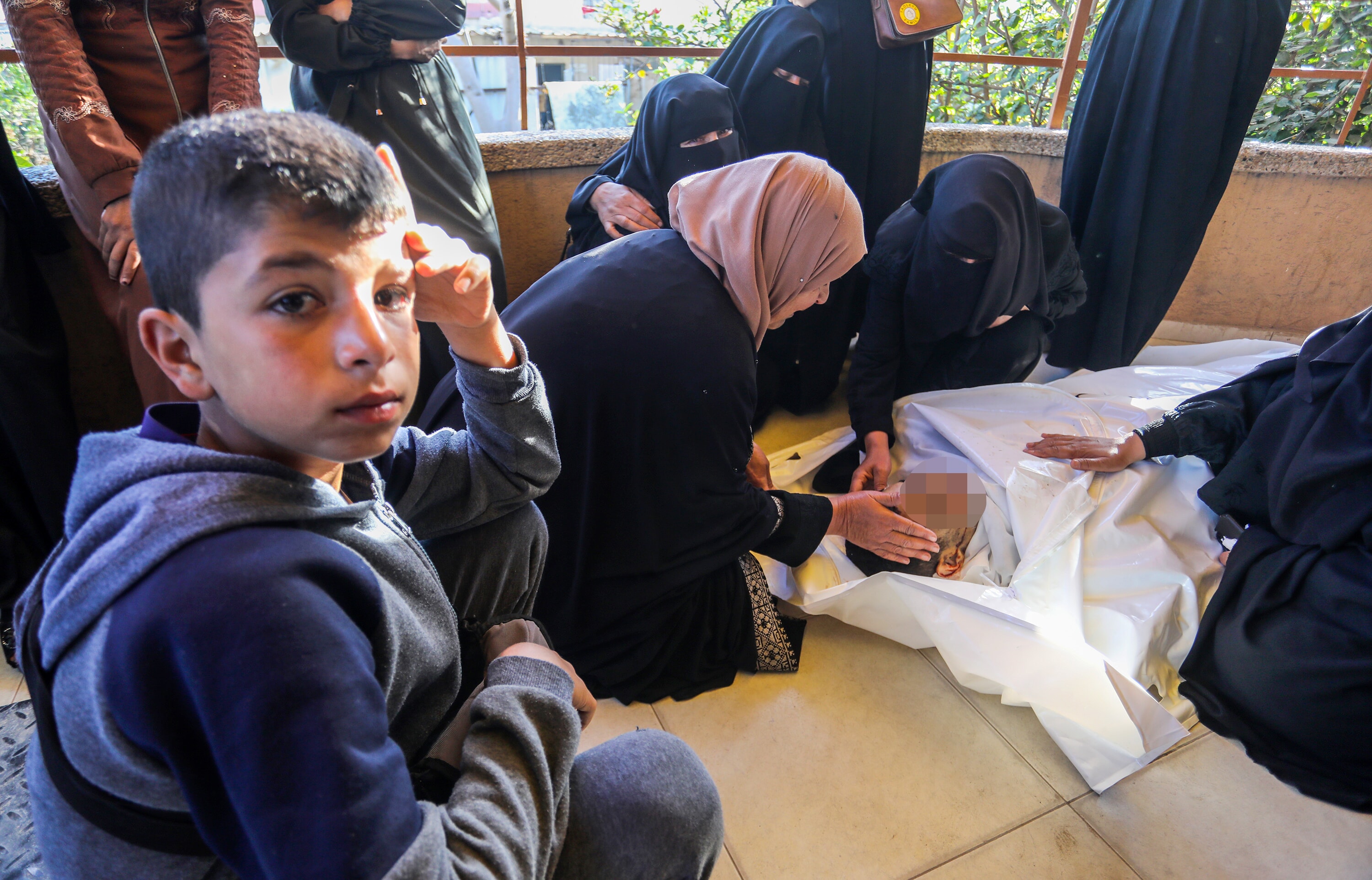israilden gazzede cadirlara saldiri han yunusta siviller oldu 0 4YNVVTgn