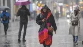 istanbulda firtina dehseti yasandi meteoroloji uyardi firtina etkisini artiracak 71F6CrCH