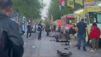 kanadada arac saldirisi vancouverda sok edici olay iDOVS7Ba