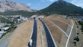 kara yollarinda calismalar suruyor trafik akisi zorlasiyor cll6yTdq