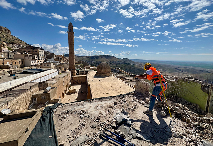 mardin betonarme binalardan temizleniyor 1 Zjh5l67S