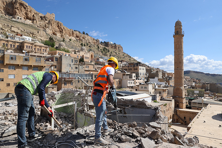 mardin betonarme binalardan temizleniyor 3 9XjZeFDA
