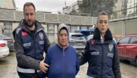 ogretmen kizinin boynunu kirarak oldurdu ywZ6HrvI