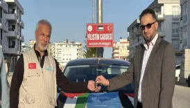 otomobilini gazze icin bagisladi DWKOO4ON