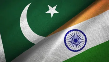 pakistandan sok uyari hindistan 36 saat icinde askeri harekat duzenleyecek PBaelIrw