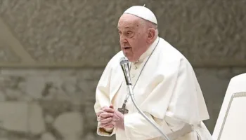 papa franciscus neden oldu vasiyetindeki detay s8P2Wi2c