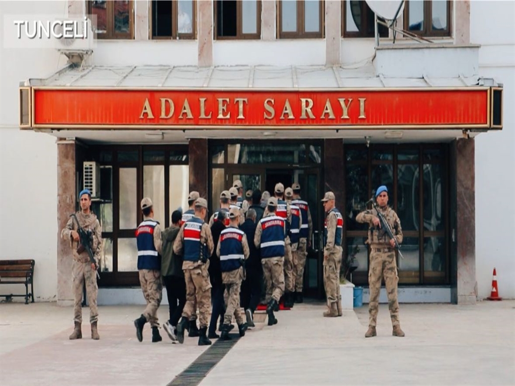 sahte define haritasi ve sahte papazla film gibi dolandiricilik 2 lY4h9p69