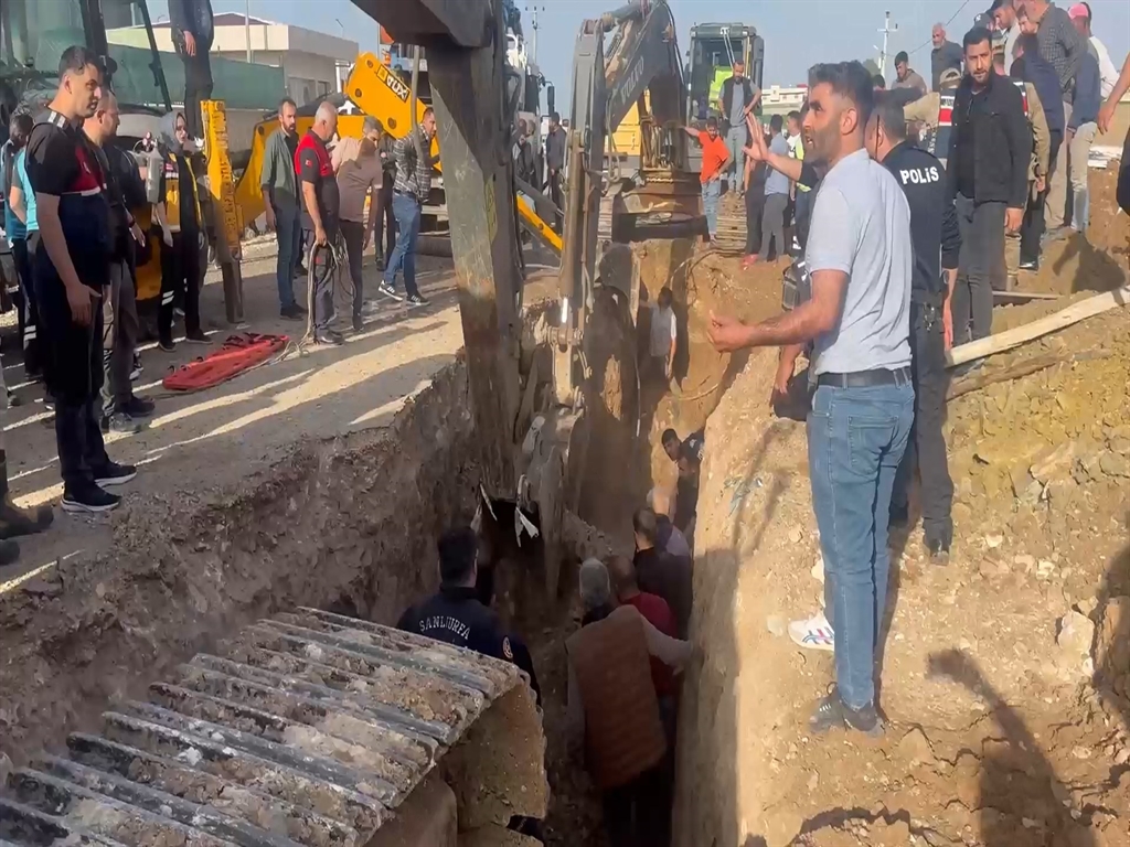 sanliurfada 3 isci toprak altinda kaldi 0 SCnhfeDi