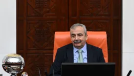 sirri sureyya onderin kalbi iki kez durdu hayati tehlike suruyor 7yM1TfDI