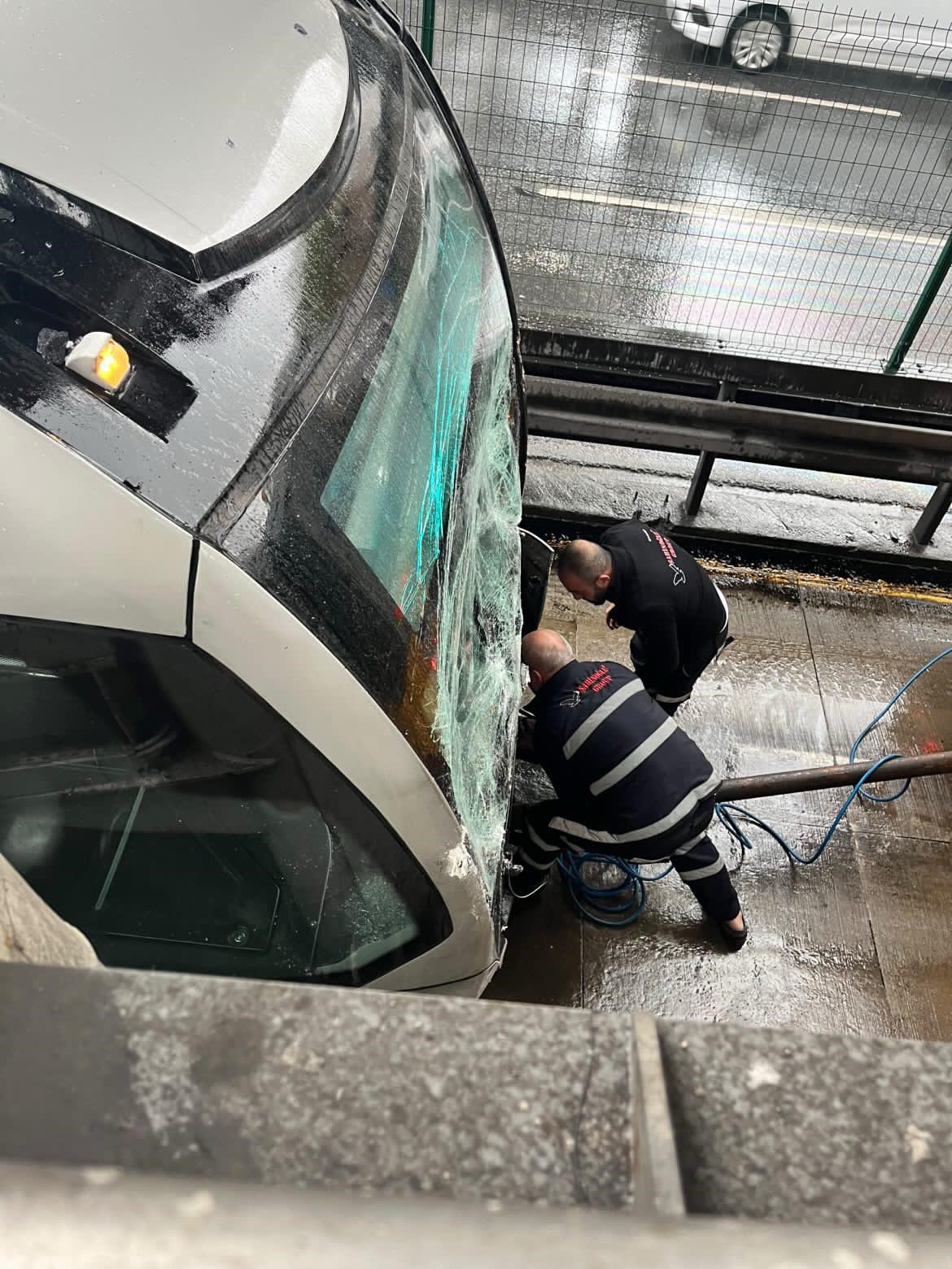 son dakika istanbulda metrobus kazasi 10 yarali 0 dJLP3LTF