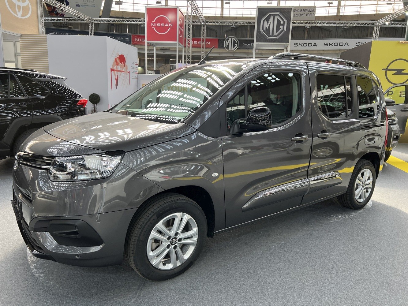 toyota yeni hafif ticari arac modelleri satista 1 b9nqfbMa