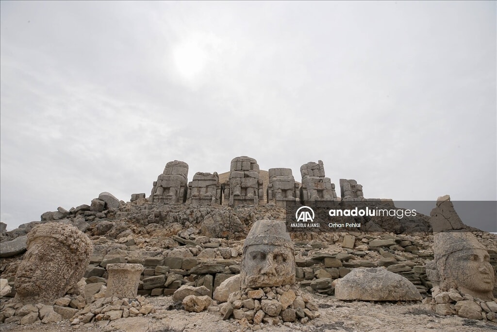 unesco mirasi nemrut dagina tatilcilerden yogun ilgi 0 8CXdYp8C