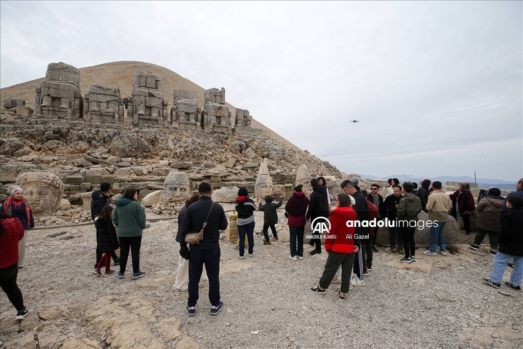unesco mirasi nemrut dagina tatilcilerden yogun ilgi 2 ilvB96us