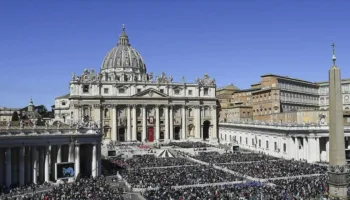 vatikan karisti papa franciscusun yerine kim gececek 1Meg8tjm