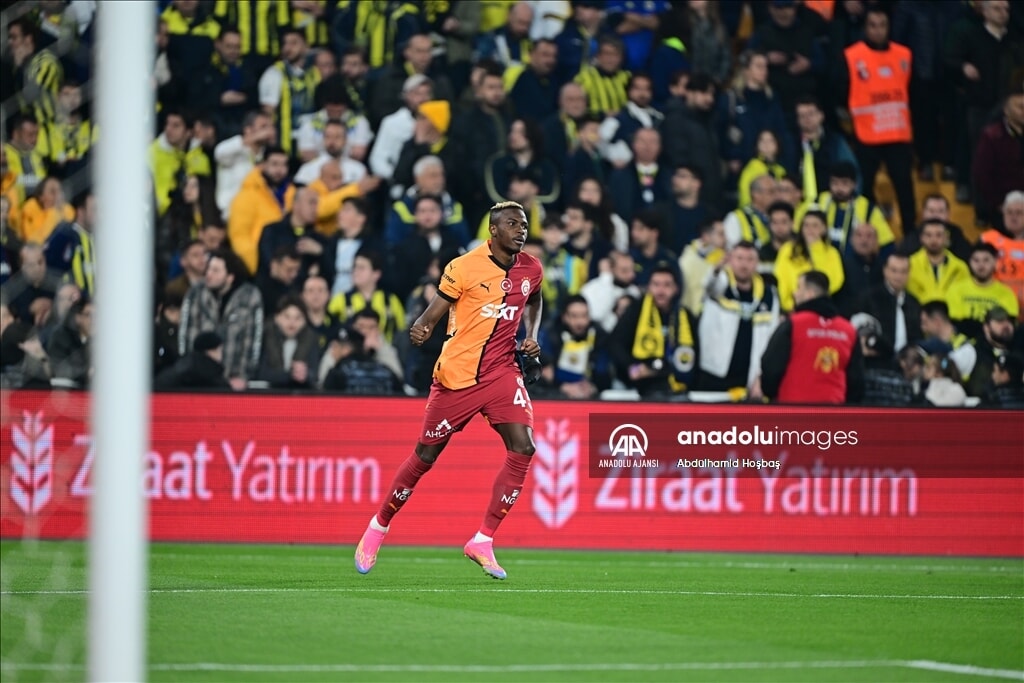 ziraat turkiye kupasinda galatasaray fenerbahceyi 2 1 yenerek yari finale cikti 5 UUUVD3Qj