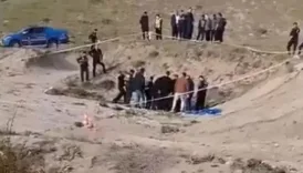 belde halki sokta battaniyeye sarilmis erkek cesedi tzdLlGhJ