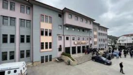 ders sirasinda feci kaza ogrenci 4 kattan asagiya dustu GfSZnbjl