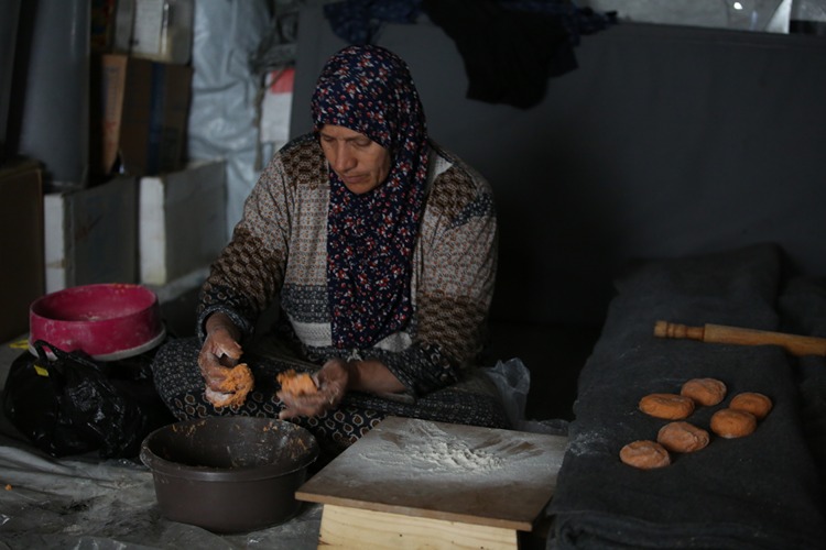 filistinli annenin mercimek ekmegi ben ve cocuklarim aylardir ac yatiyoruz 2 H97YDqpQ