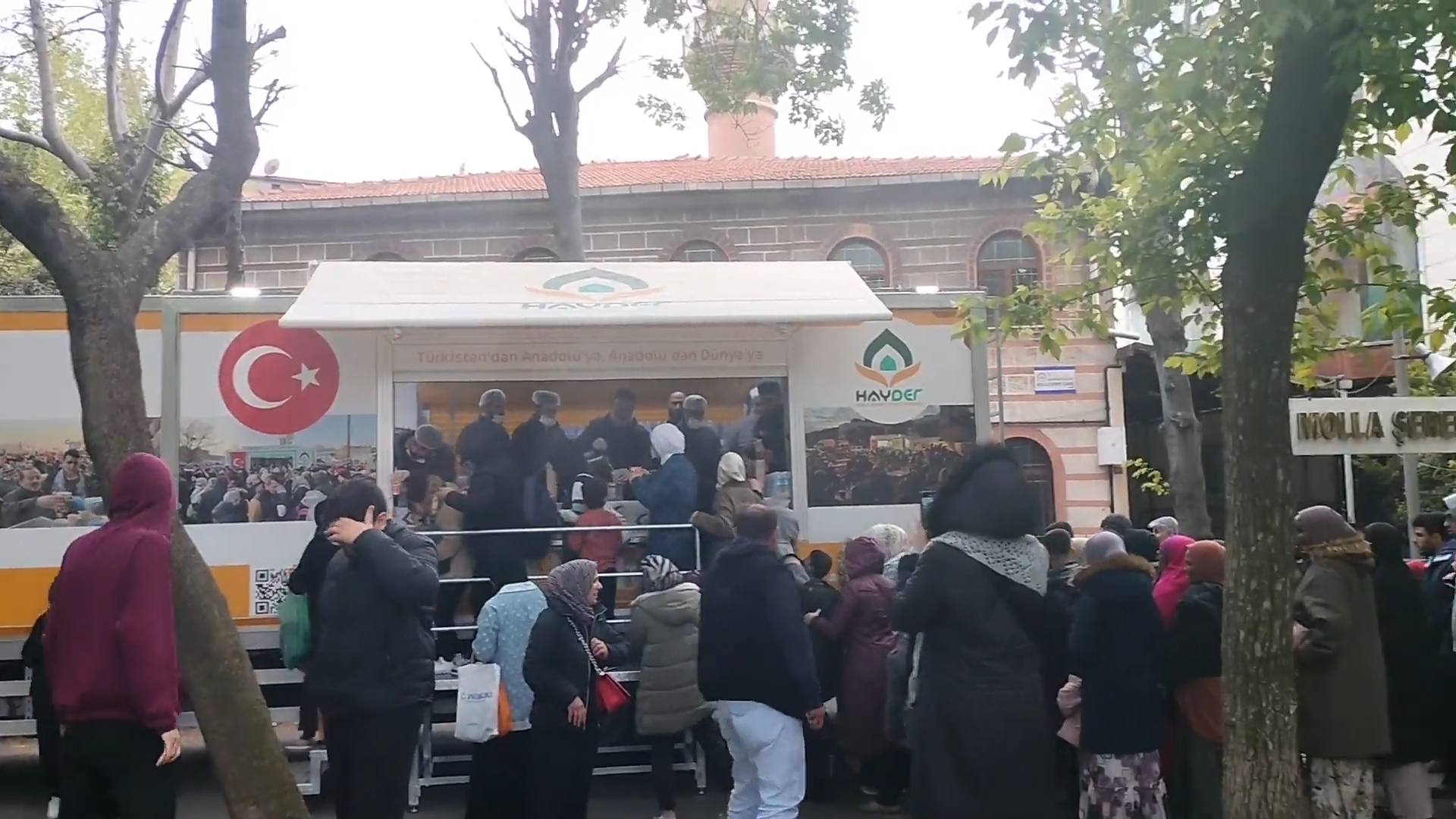 hayder nisan ayinda da hayra kardeslige ve ummete dair ne varsa oradaydi 2 UErSwqNa