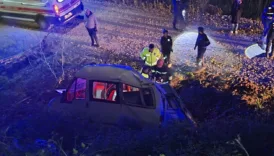 samsunda trafik kabusu sarampole devrilen minibus faciaya neden oldu NCff87lQ